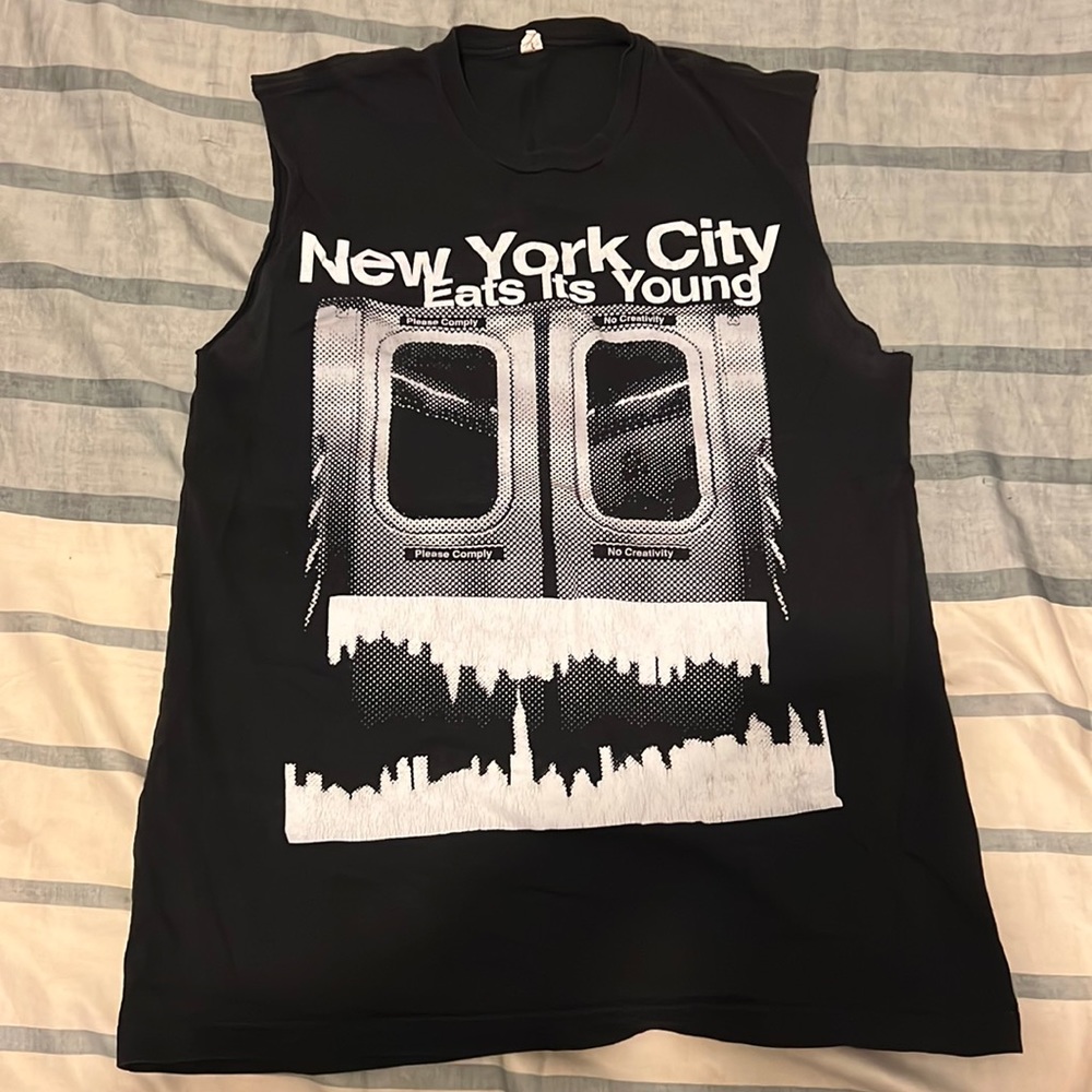 Cut Off Sleeve Shirt